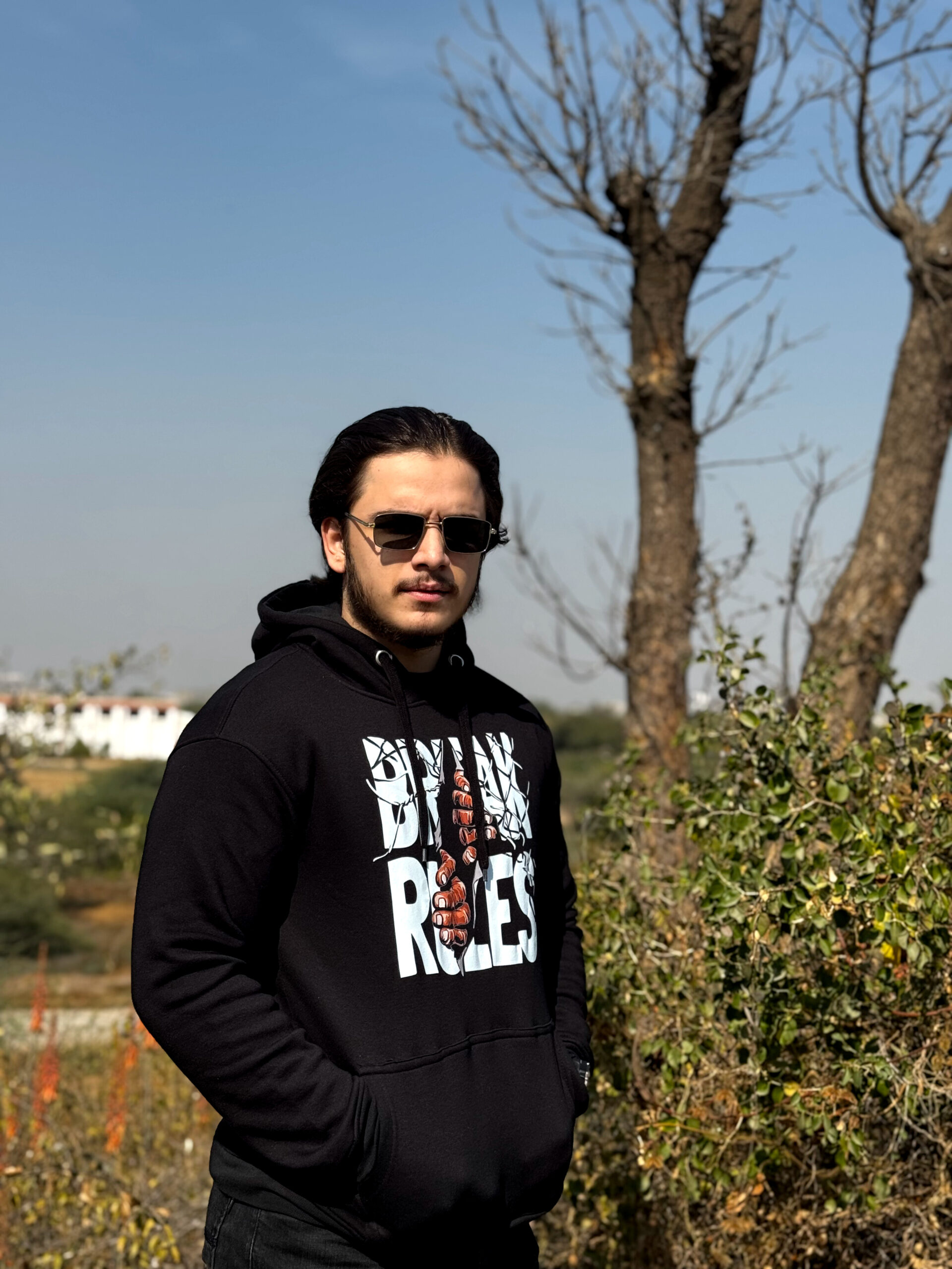 GRAPHIC HOODY - Image 4